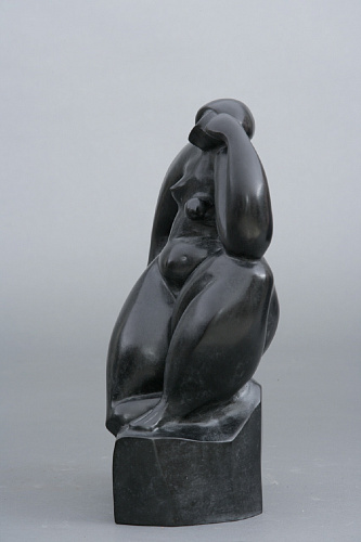 "Черная обнаженная"