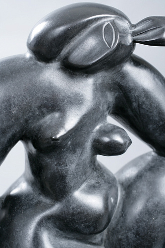 "Черная обнаженная"