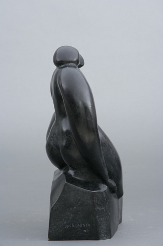 "Черная обнаженная"